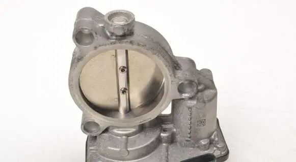 BMW 2 F46 Electric throttle body valve 7619008