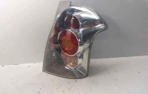 Toyota Corolla Verso AR10 Rear/tail lights 815510F020 815520F010