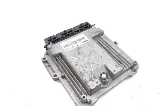 Opel Vivaro Engine control unit/module 237101754R 0281018497 237102011R