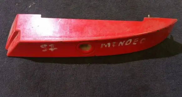 Rear/tail light trim molding