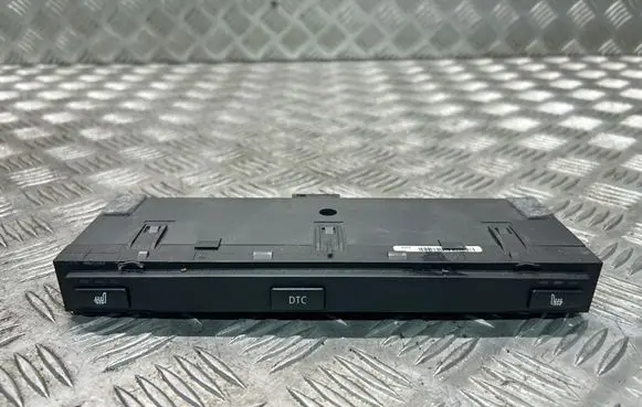 BMW 5 E60 E61 Seat heating switch 6952470