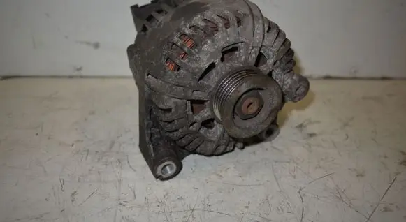 Toyota Verso Generator/alternator 8574045