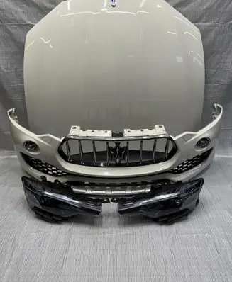 Maserati Levante Front piece kit 