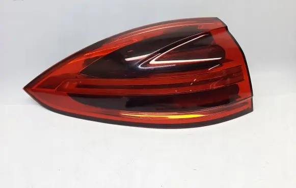 Porsche Cayenne (92A) Rear/tail lights 7P5945207R