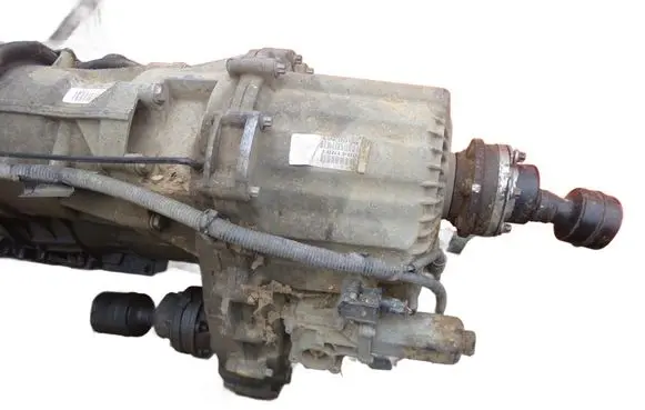 Land Rover Discovery 3 - LR3 Gearbox transfer box case IAB500241 9MB19