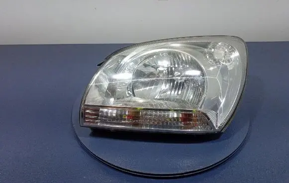 KIA Sportage Headlight/headlamp 92101-1F0