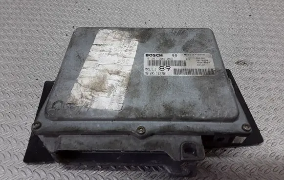 Peugeot 406 Engine control unit/module 0261204063 9624518380