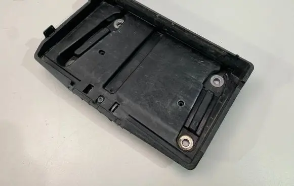 Battery box tray