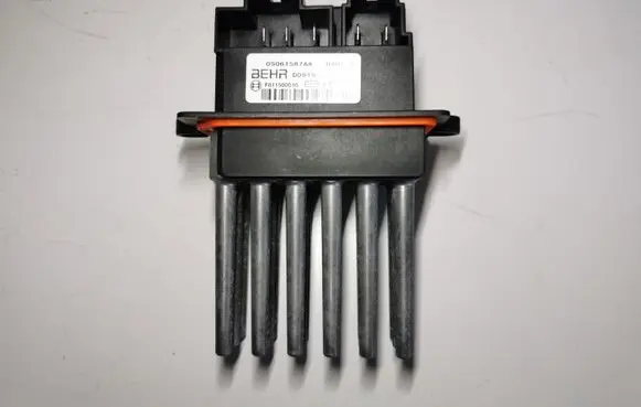 Chrysler 300 - 300C Heater blower motor/fan resistor 05061587AA