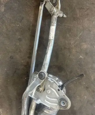 Audi A6 S6 C6 4F Front wiper linkage and motor 4F1955023H 3397020880