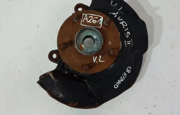 Toyota Auris E180 Front wheel hub spindle knuckle