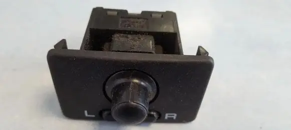 Nissan Almera Wing mirror switch