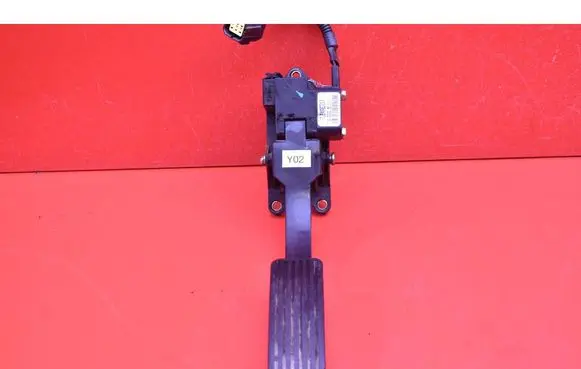 KIA Sorento Accelerator throttle pedal