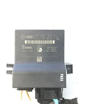 Audi A6 S6 C6 4F Gateway control module 4F0907468D 4F0910468A