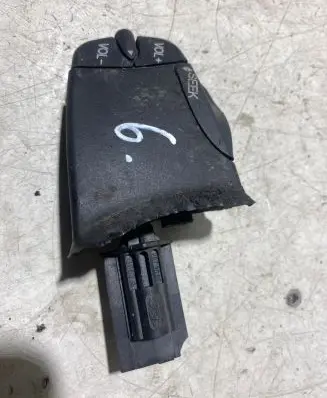 Ford Focus Multifunctional control switch/knob 98AB14K147AB