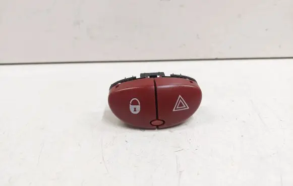 Citroen Xsara Picasso Hazard light switch 43913677