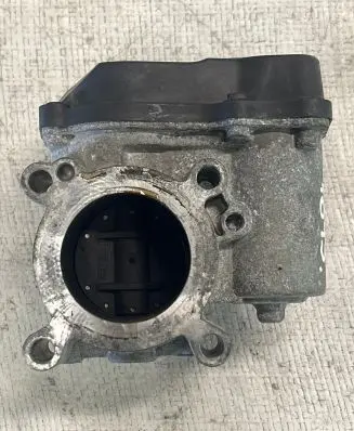 Volkswagen Fox Throttle valve 03D133062E 5106 A2C53060088