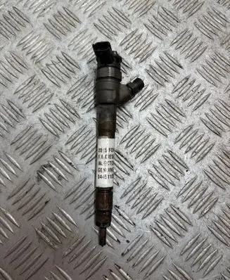Renault Trafic III (X82) Fuel injector 0445110569