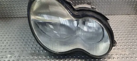Mercedes-Benz C W203 Headlight/headlamp S26380849 A2038200261