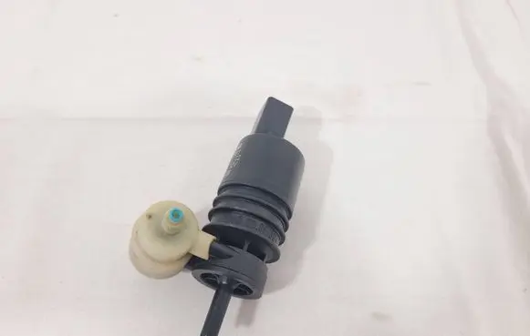 Skoda Fabia Mk2 (5J) Windscreen/windshield washer pump 1K6955651 3122789
