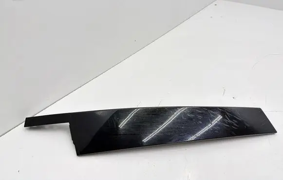 Skoda Octavia Mk4 Front door trim (molding) 5E3837901
