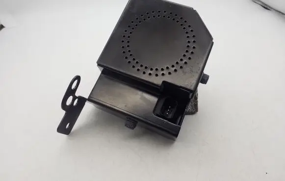 Land Rover Discovery 3 - LR3 Alarm system siren YWK500040