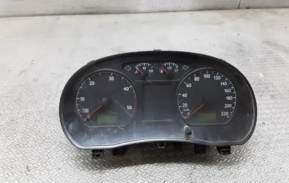Volkswagen Polo Speedometer (instrument cluster) 6Q0920800E