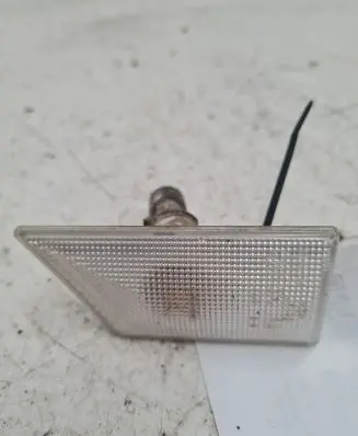 Opel Vectra C Front fender indicator light