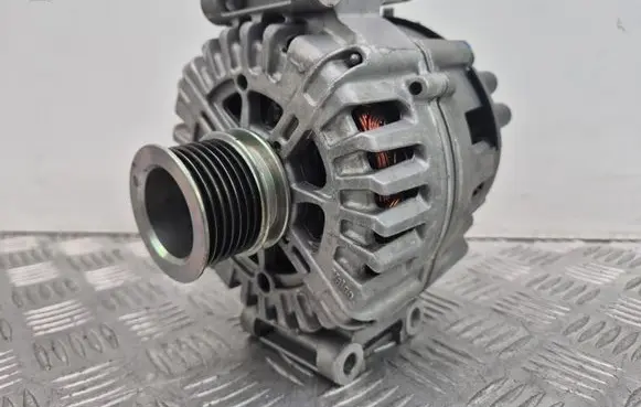 Mercedes-Benz ML W166 Generator/alternator A0009060903 439770 H611841A