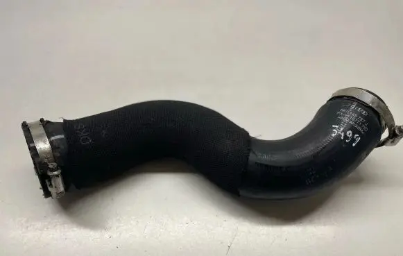Audi Q5 SQ5 Intercooler hose/pipe 8K0145737J