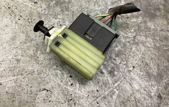Dodge Journey Brake pedal sensor switch 56054001 1898G11