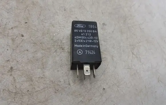 Volkswagen Golf III Other relay 86VB13350BA 41212 4DM00442012