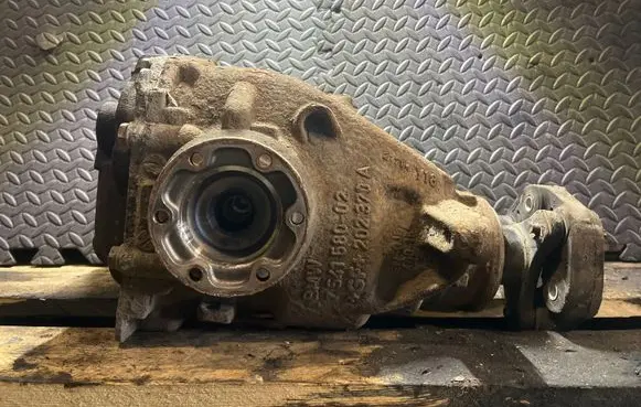 BMW 1 E81 E87 Rear differential 7541580