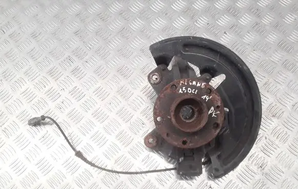 Front wheel hub spindle knuckle