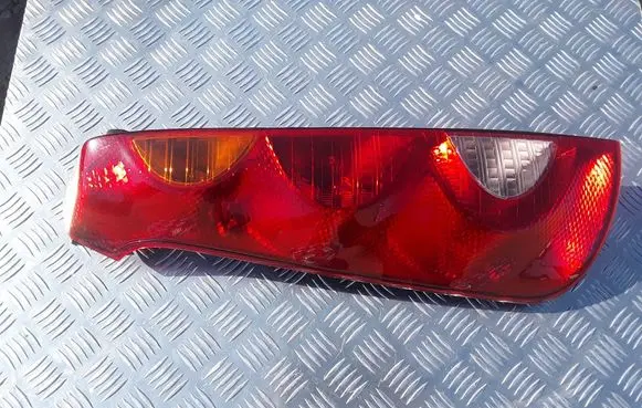 Nissan Note (E11) Rear/tail lights 263300L