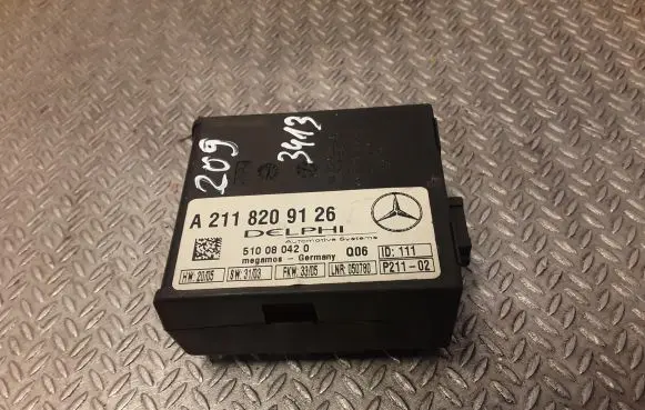 Mercedes-Benz CLK A209 C209 Alarm control unit/module 2118209126 A2118209126