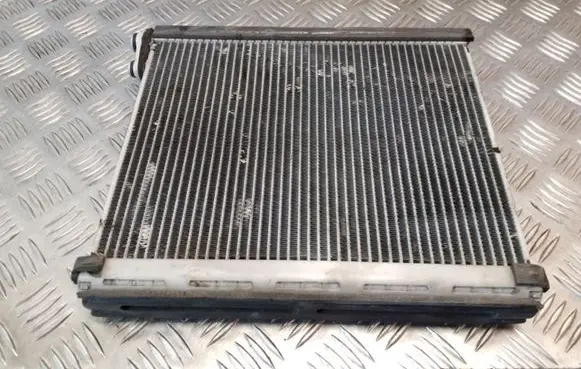 Air conditioning (A/C) radiator (interior)