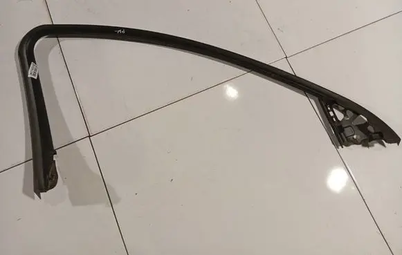 Opel Insignia A Front door glass trim molding