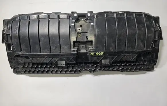 BMW 4 G22 G23 G24 G26 Radiator trim 18715610