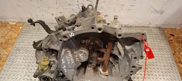 Peugeot Partner Manual 5 speed gearbox 20TB12 S17986912