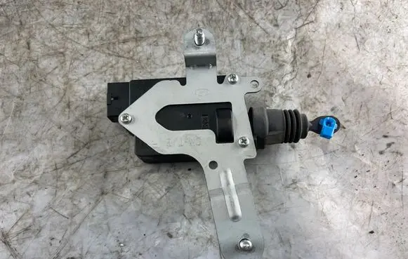 Hyundai Santa Fe Tailgate boot lock/latch motor 