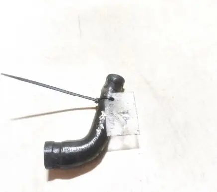Audi A6 S6 C4 4A Engine coolant pipe/hose