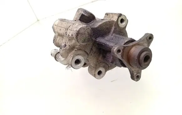 Renault Megane I Power steering pump 7700417308