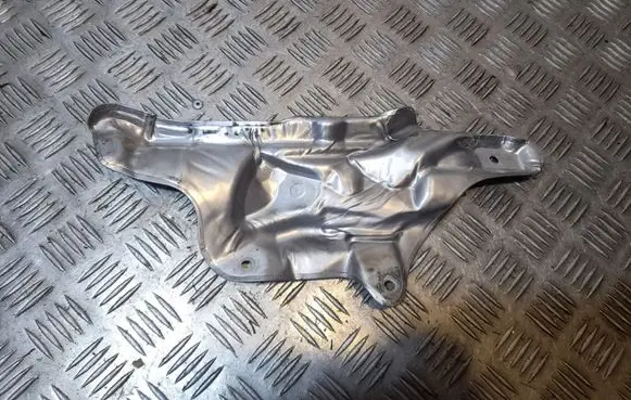 Mercedes-Benz CLA C117 X117 W117 Exhaust heat shield A2701421320