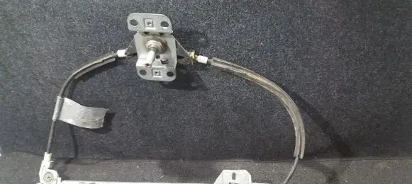 Volkswagen PASSAT B3 Sliding door window regulator with motor 357839401