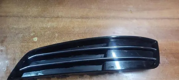 Audi A8 S8 D4 4H Front fog light trim/grill 4H0807151 578540116