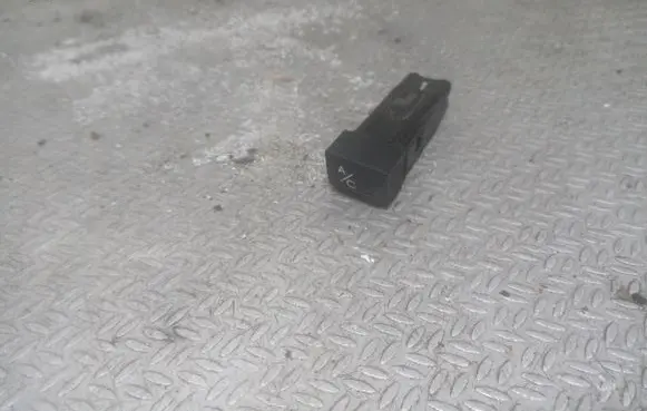 Hyundai Getz Air conditioning (A/C) switch 621W01391