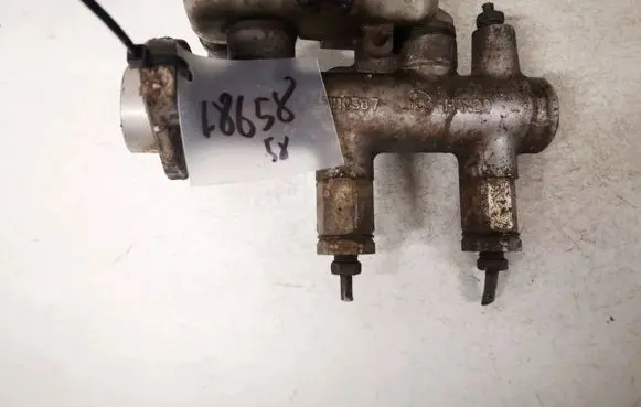 Hyundai Santa Fe Master brake cylinder bm1110387