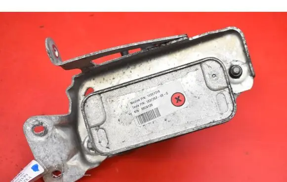 Tesla Model S Coolant radiator 1037357-00-G