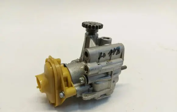 Mercedes-Benz CLA C118 X118 Oil pump 150007372R